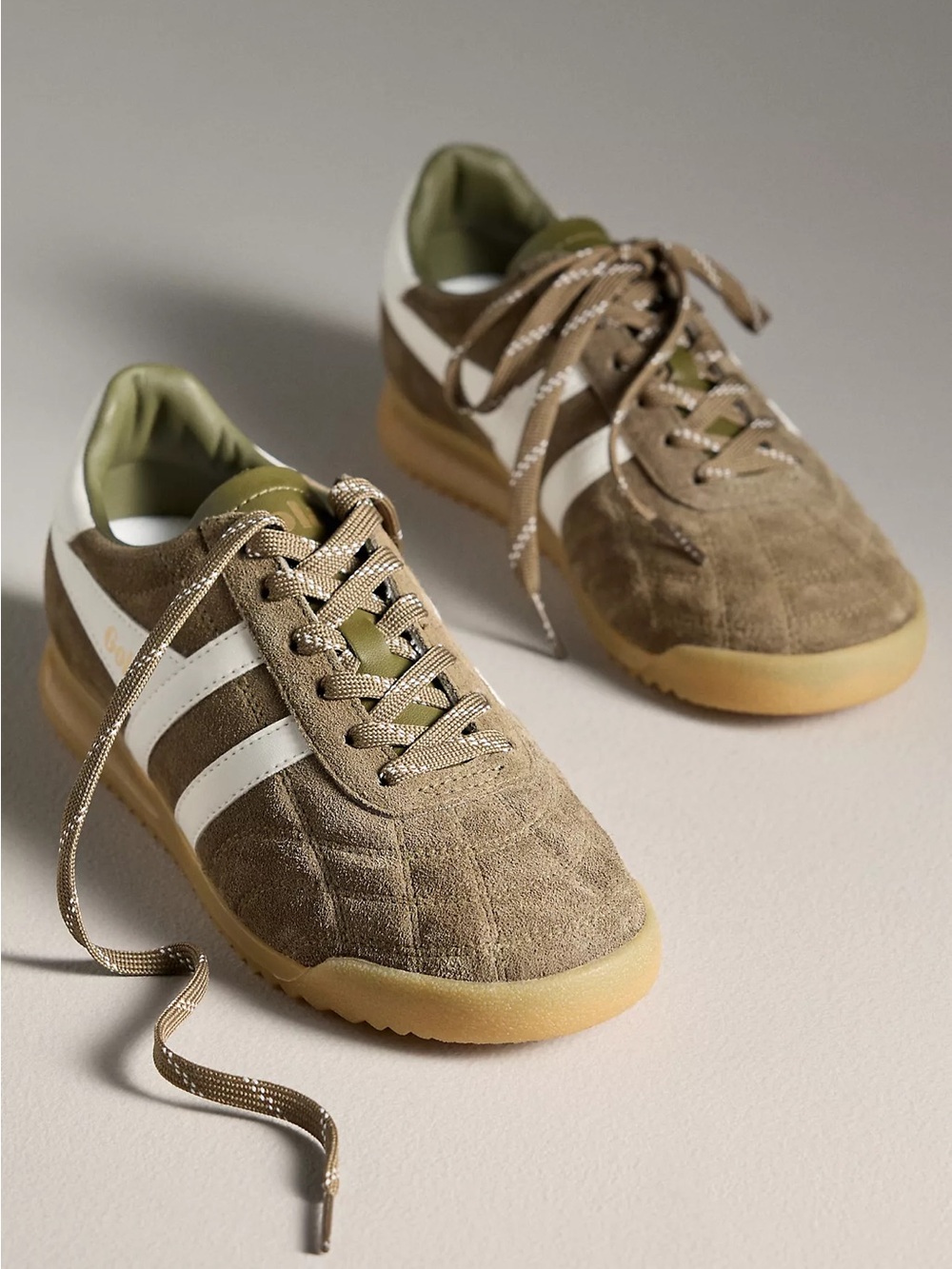 NEW Gola Exclusive Stadium Sneaker Size 7 - Picture 2 of 8